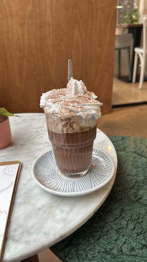 Vegan calebout hot chocolate with fantastic whipped creamm  at Koek van Nouk in Arnhem