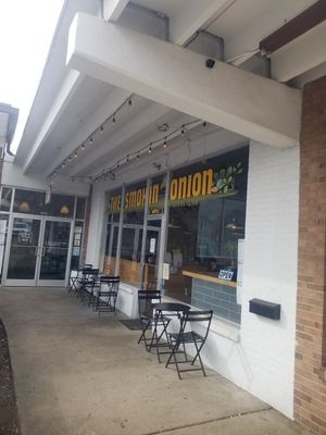 Outside seating available at The Smokin' Onion in Asheville