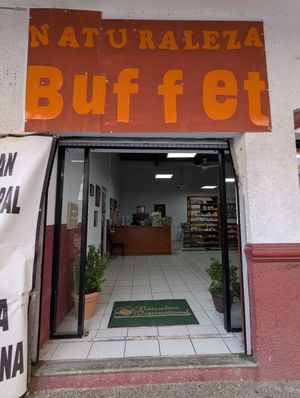 Restaurant facade at NATURALEZA Restaurante Vegetariano in Tampico