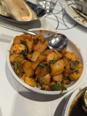Batata harra at Al Safadi in Abu Dhabi