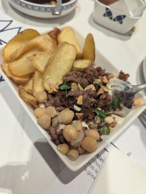 Switch hummus at Al Safadi in Abu Dhabi