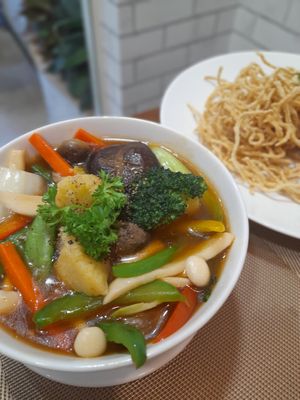 Crispy fried noodles at Nom in Ho Chi Minh City