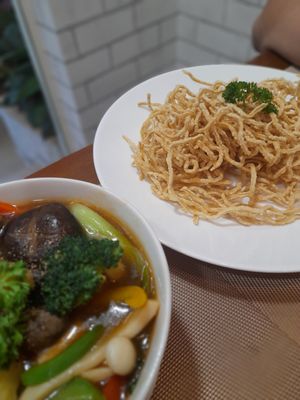 Crispy fried noodles at Nom in Ho Chi Minh City