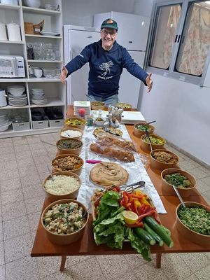 האוכל של עתליה ביום הולדת שלי at Atalia Vegan Goodies in Nurit