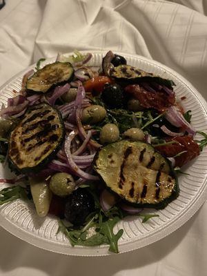 Gemischter Salat ohne Käse   at Buon Gusto Pizzeria in Leipzig