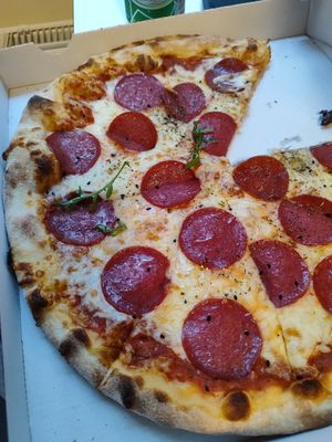 Vegan salami pizza at Buon Gusto Pizzeria in Leipzig