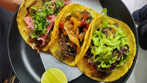 3 Tacos Criollos at Yo no soy Chef in Cali