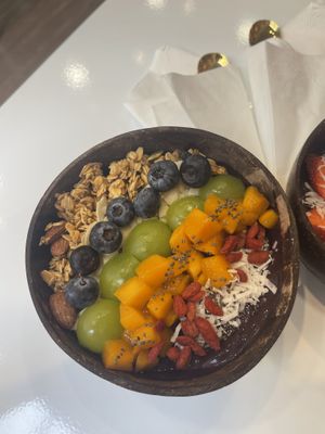 large   at Acai Bliss Healthy Smoothie Bowls in Ho Chi Minh City