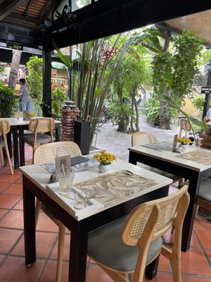 Lovely and nice music   at Avocado Resto & Cafe in Hoi An