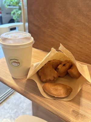 Cacao and snacks  at TAUHUYAKI - 島呼燒 in Taipei