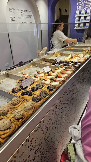  at Cinnamood in Vienna