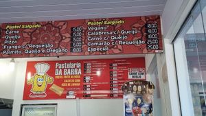 "Vegano" means vegan and "Salgado" means savory at Pastelaria da Barra in Santa Catarina