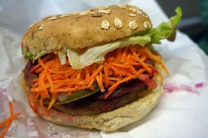 Burger at Loving Hut Express in Antwerpen