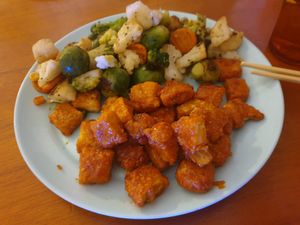 Fake 'chickn' and vegetables just okay 5/10 at Yo La Tengo - 뮤직펍, 욜라탱고 in Daejeon