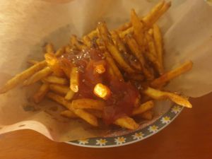 Fries 6/10 nothing special and overpriced at Yo La Tengo - 뮤직펍, 욜라탱고 in Daejeon