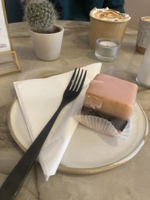 Punschkrapfen  at Das Lazy in Vienna