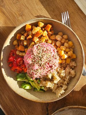 Beatroot humus and roasted batata bowl at Daržo Dubuo in Vilnius