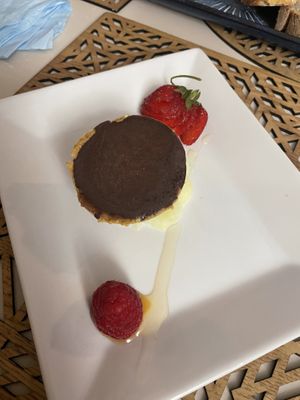 Vegan and gluten free ‘twix’  dessert  at Chez FLORABIO in Toulon