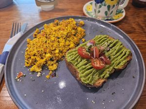 Scrambled tofu with avocado toast at CFS Coffee Dr Phillips in Orlando