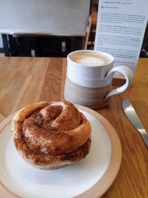 Vegan cinnamon swirl and decaf oat latte at Five Acres in St Andrews