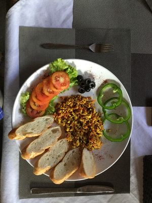 scrambled tofu at Bamboo Bar & Vegetarian Restaurant in Sihanoukville
