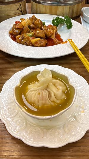   at Hong Yi Su Restaurant in Guangzhou