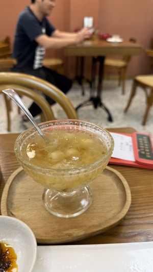   at Hong Yi Su Restaurant in Guangzhou