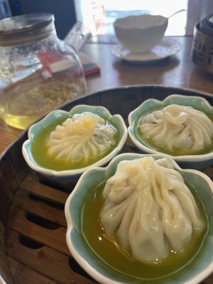   at Hong Yi Su Restaurant in Guangzhou