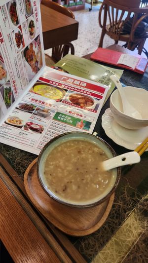  at Hong Yi Su Restaurant in Guangzhou