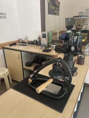 Machines   at Cafe Ynani in Coron