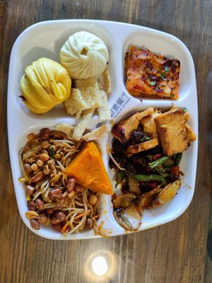  at Jixiang Vegetarian Restaurant in Lijiang