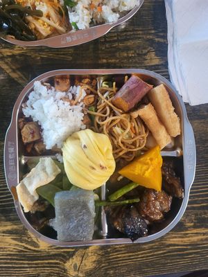  at Jixiang Vegetarian Restaurant in Lijiang