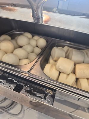  at Jixiang Vegetarian Restaurant in Lijiang