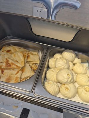  at Jixiang Vegetarian Restaurant in Lijiang