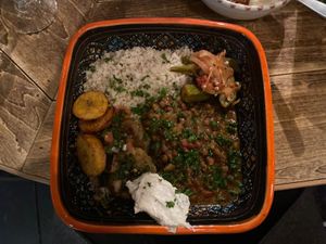 Spicy lentils and other vegan whatnots  at Los Barbados in Tokyo