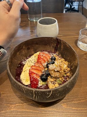 Acai bowl  at Woodberry Coffee - 鎌倉店 in Kamakura