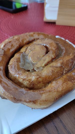 Cinnamon roll at Pasticceria Artemisia in Ravenna