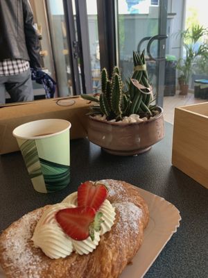 brioche con crema chantilly 🌱  at Pasticceria Artemisia in Ravenna