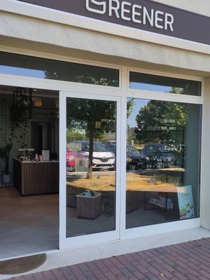 Store (Rückseite des grossen Gebäudes wenn ihr aus der Richtung des Parkes kommt) at Greener  in Bellaria-igea Marina