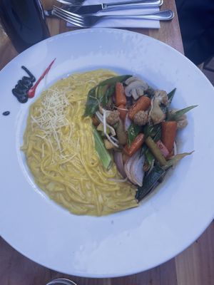 Vegetales salteados with creamed noodles  at Central Inka in Valparaiso