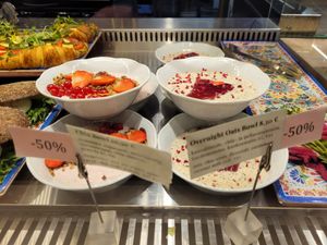 Overnight oats at HEL - Relove - T2 in Vantaa