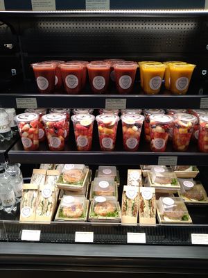 Nice selection vegan foods. Fresh berries to smoothies at HEL - Relove - T2 in Vantaa