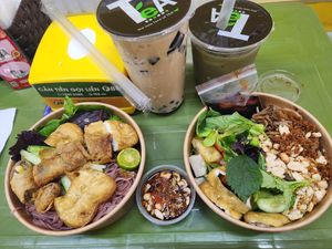 Really delis food, full topping and sauces and spices, nice packing. But no drinks, we got from the next store. at TIỆM CHAY NGÕ in Hanoi