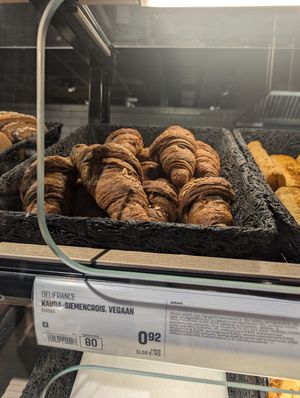  at HEL - Alepa - T2 in Vantaa