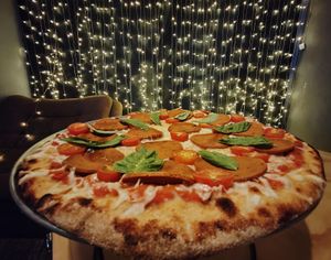 Margarita con pepperoni vegano, deben probar ésta exquisitez. at El Hipopótamo Azul in Toluca