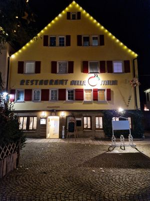 Restaurant von außen at Bella Italia in Niederstetten
