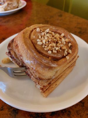 Cinnamon roll at Karl-Otto in Mannheim