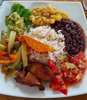 Veggie Casado at Soda Viquez in La Fortuna