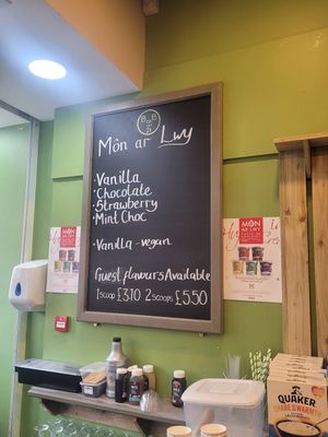 Ice Crean Counter Menu at Bwyd Da Bangor in Bangor