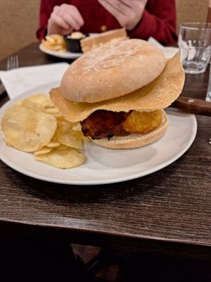 Bhaji Burger with ready salted crisps, without the coleslaw at Bwyd Da Bangor in Bangor